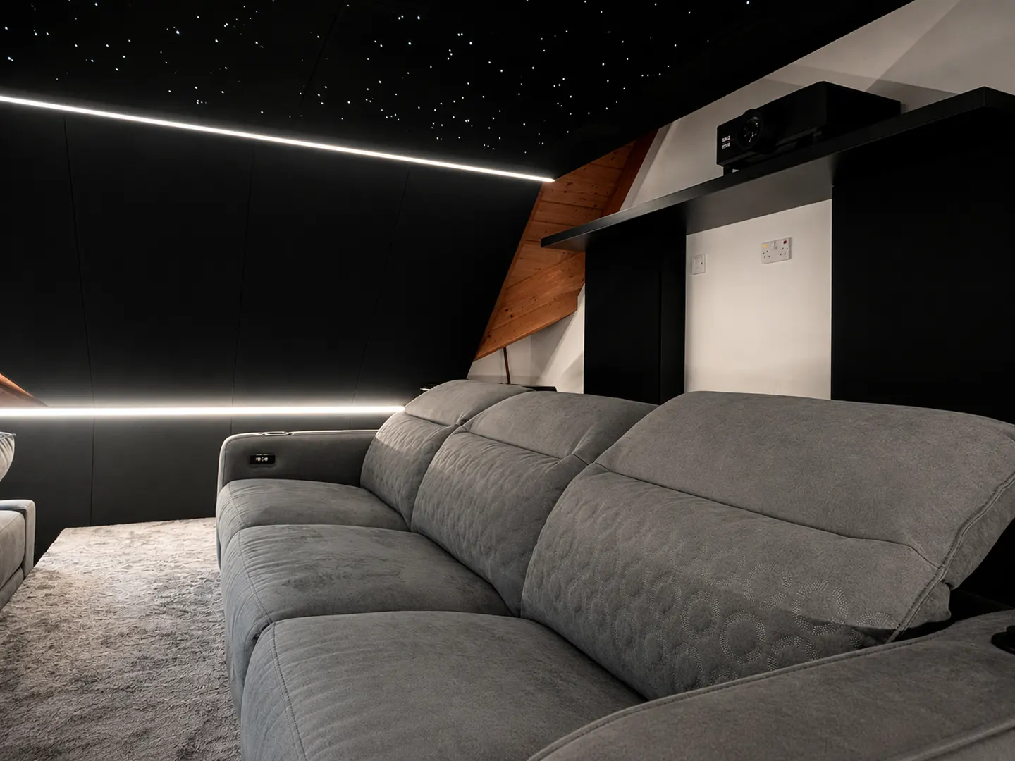 Ultraexperience – Home Teather Africa 06