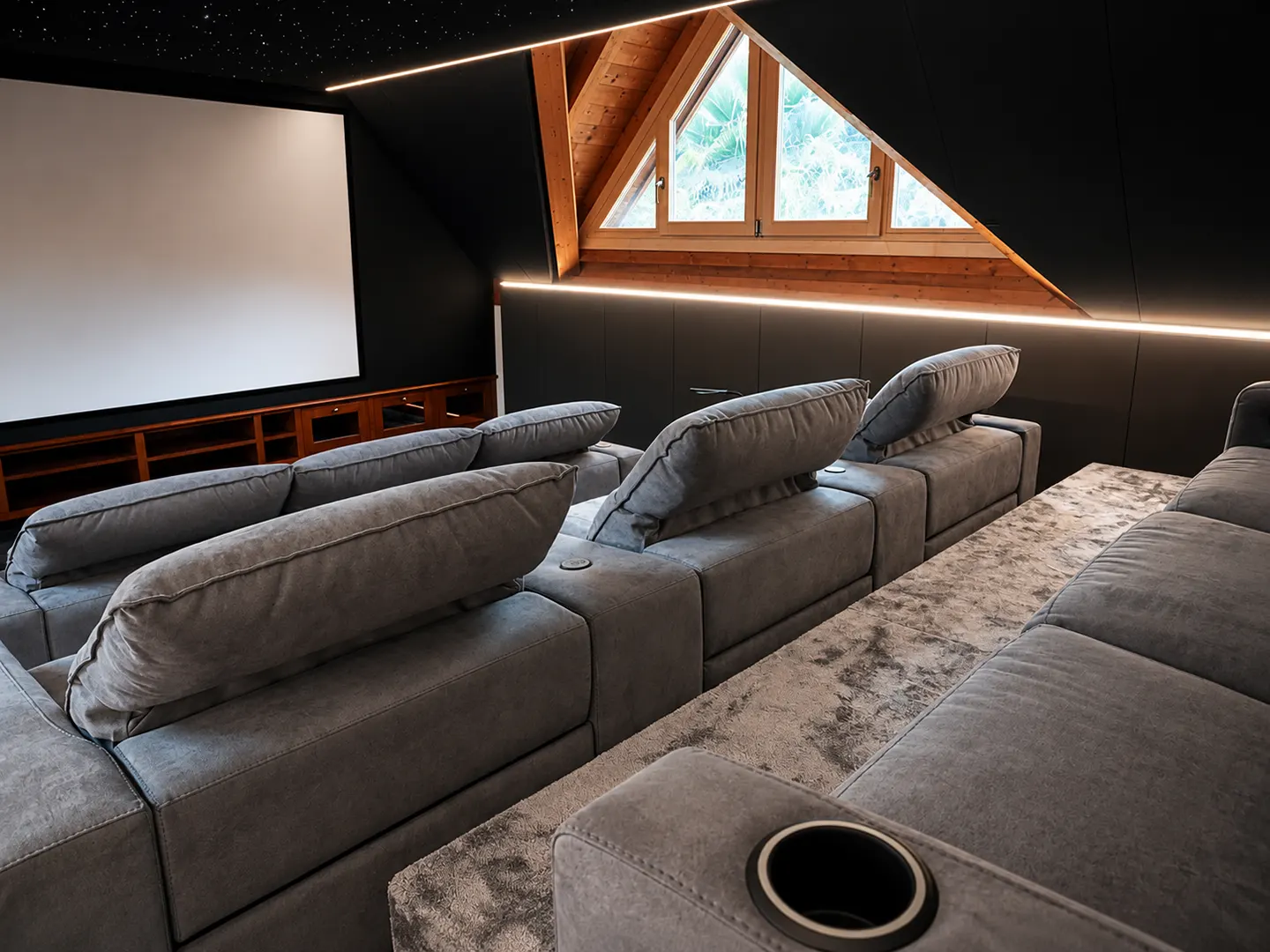 Ultraexperience – Home Teather Africa 07